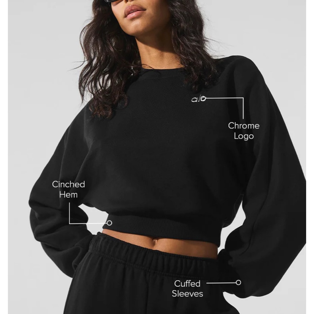 Alo Cropped Accolade Sweater